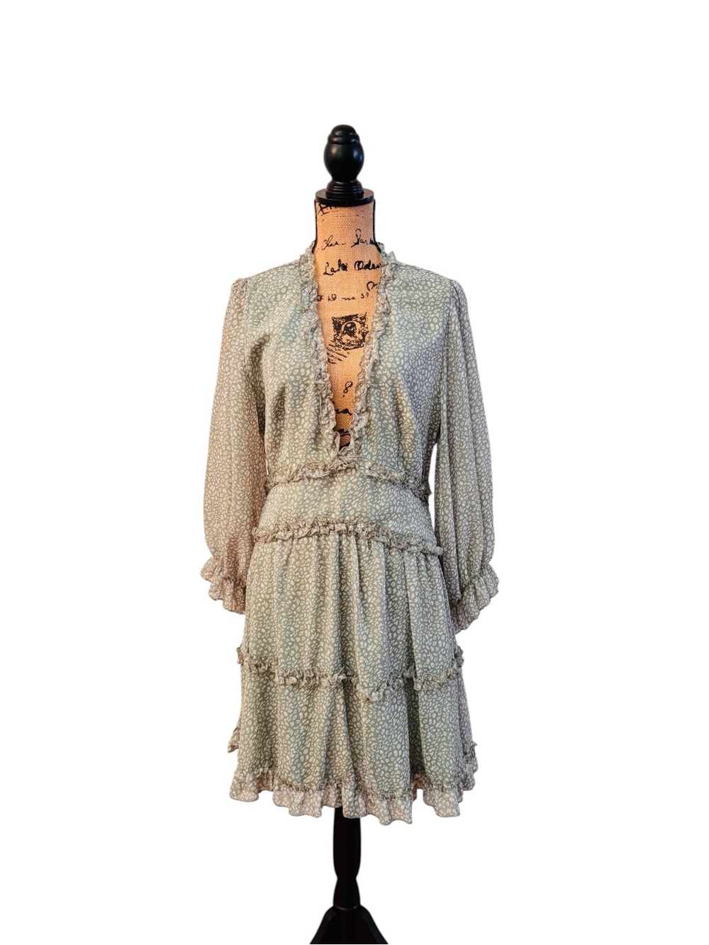 Sage Green Tiered V-Neck Mini Dress XL 6 0587 - Picture 7 of 8